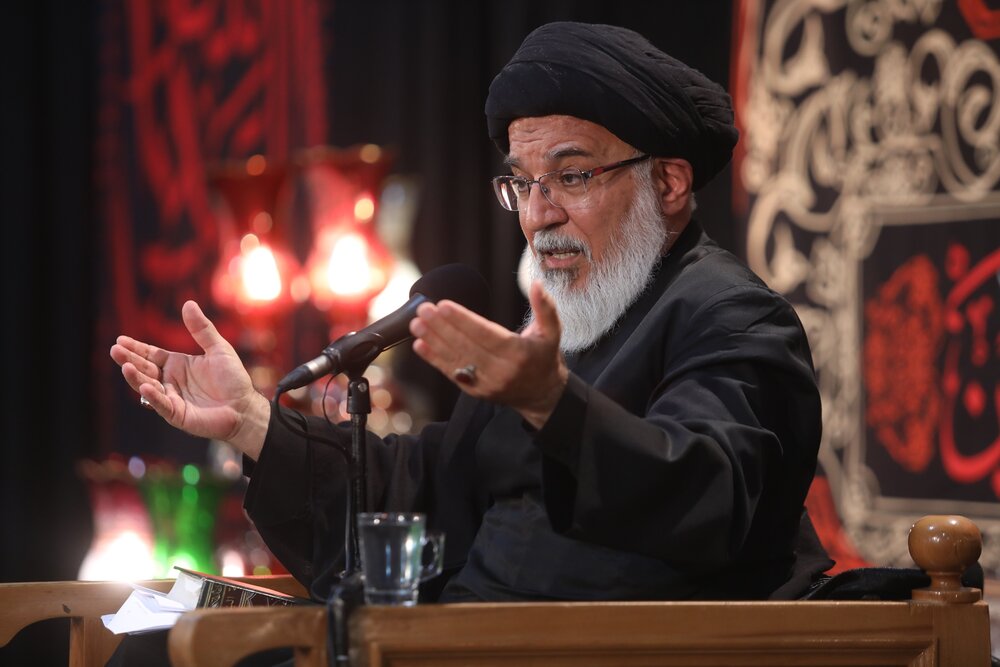 مکتب پیامبر اسلام، رهایی از زنجیرهای تعلقات و محاسبات طاغوتی را به ارمغان می‌آورد