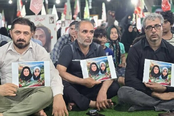 نوای ملکوتی قرآن در گلزار شهدای میناب طنین‌انداز شد