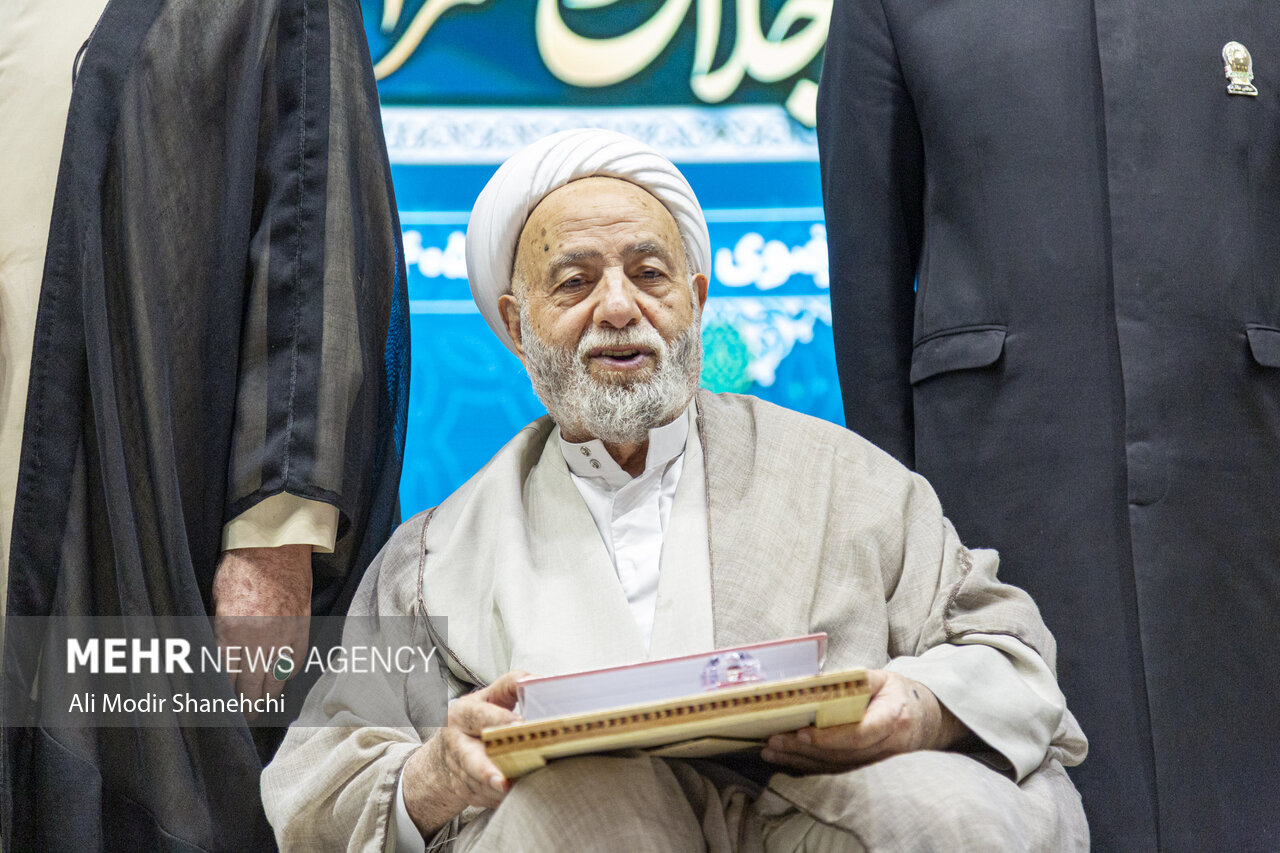 سی و سومین گردهمایی سراسری نماز در مشهد برگزار می‌شود