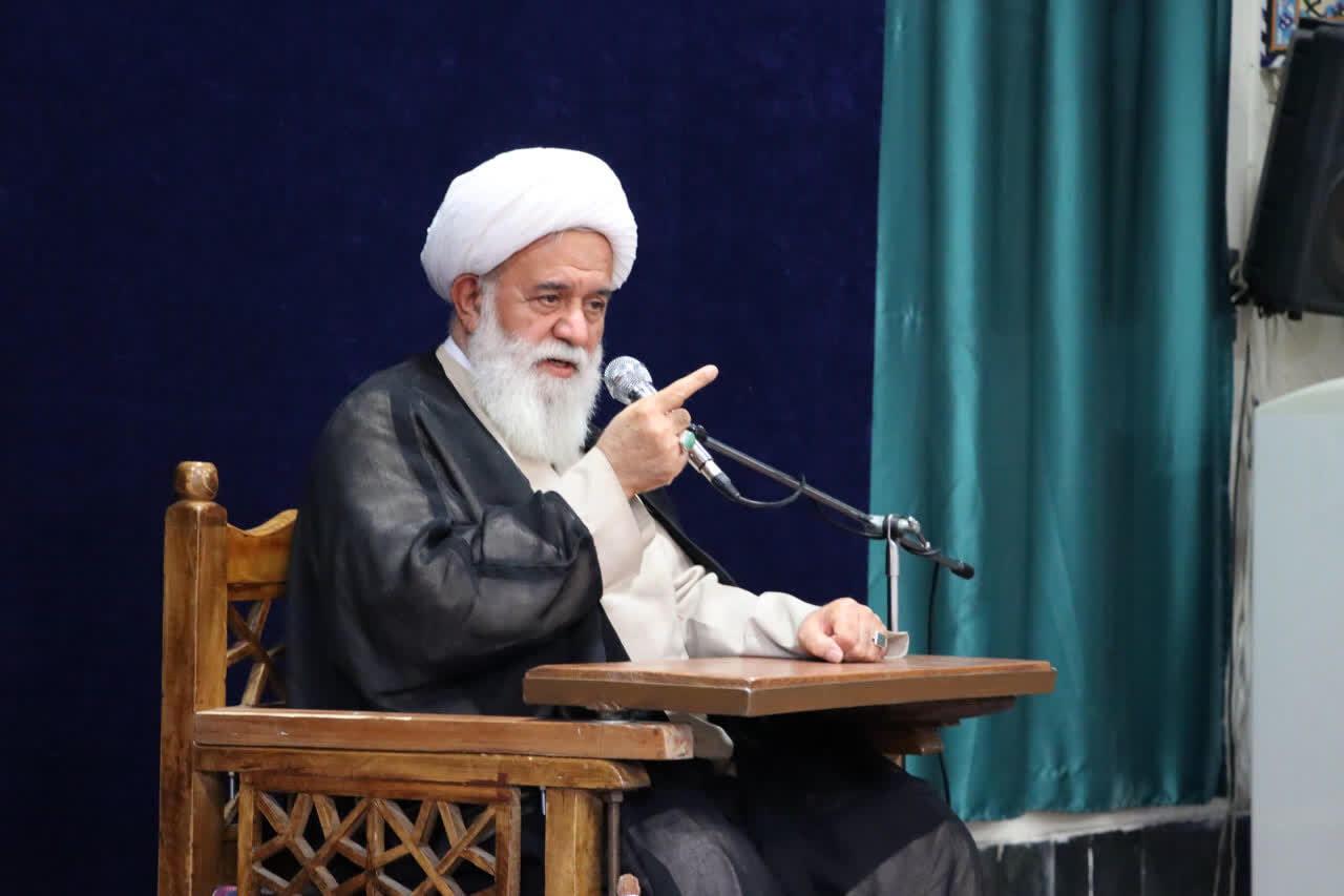 قلم، سلاح طلبه است؛ حوزه باید نویسندگان ماهر تربیت کند