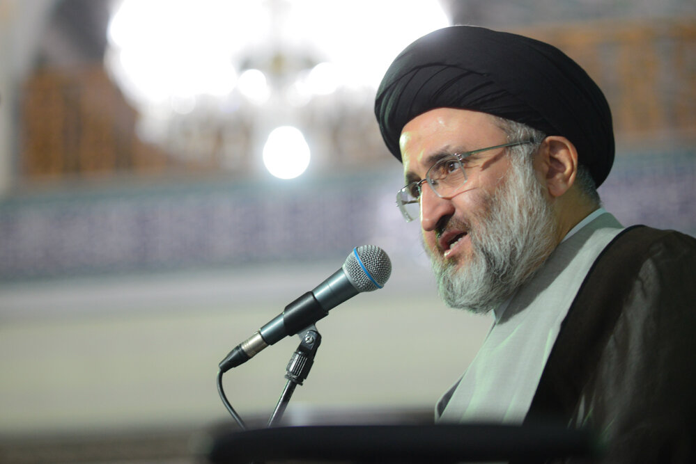 پیوند حجاب و عفاف در سیره حضرت زینب با مسئولیت اجتماعی