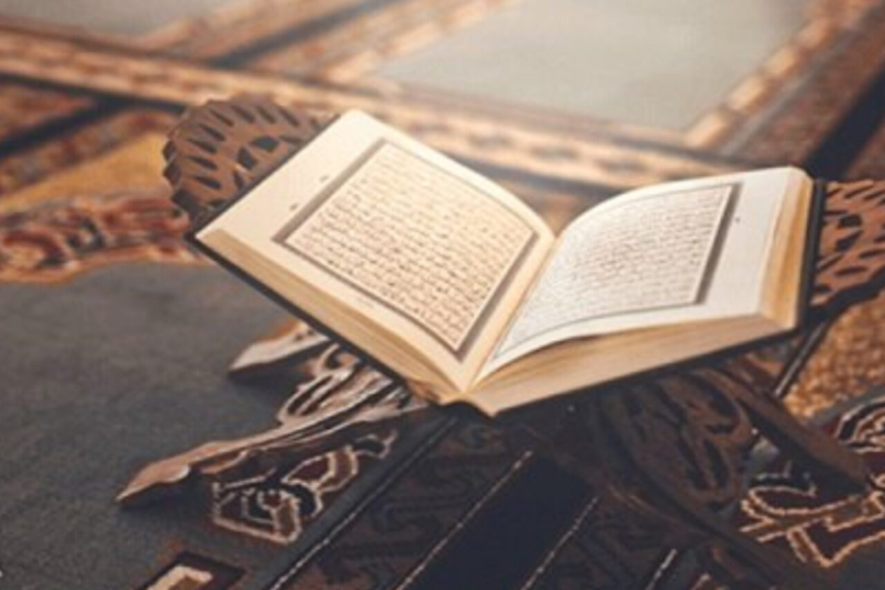 چهلمین جلسه تلاوت قرآن کریم در یادبود رهبر شهید و شهدای میناب